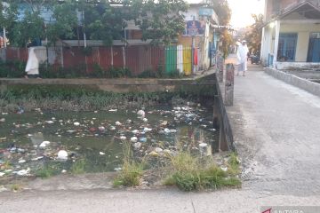 Pemkot Palembang minta warga kurangi penggunaan plastik