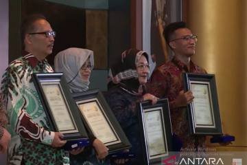 Empat ilmuwan berdedikasi terima Anugerah Habibie Prize 2022