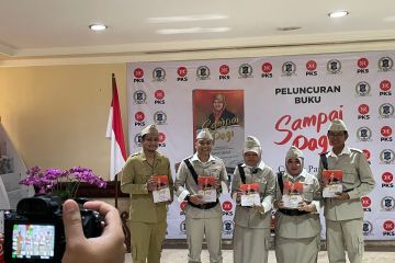 Wakil Ketua DPRD Surabaya luncurkan buku cerita COVID-19 "Sampai Pagi"