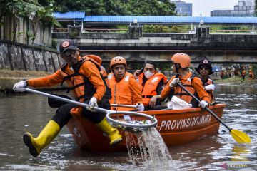 Jakarta sepekan, drone OTT sampah sampai dana hibah DKI
