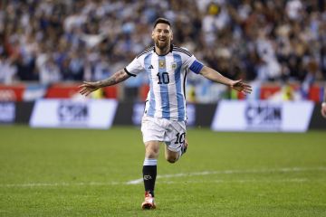 Scaloni pastikan Lionel Messi bisa diturunkan pada laga kontra Meksiko