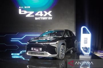 Mengulas skema cicilan Toyota bZ4X yang dijual nyaris Rp1,2 miliar