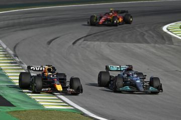 Red Bull waspadai ancaman Mercedes berkaca dari sprint race Sao Paulo