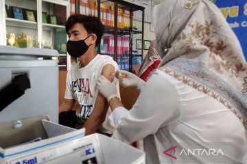 Penerima dosis ketiga di Indonesia capai 68,39 juta orang