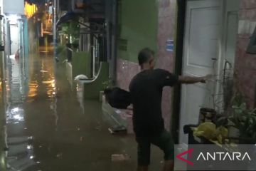 Banjir luapan Kali Ciliwung rendam permukiman di Kebon Pala