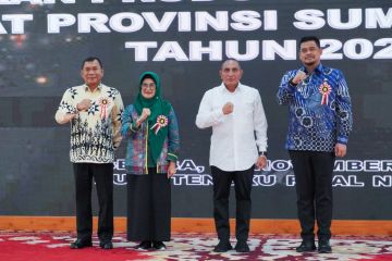 Wali Kota Medan terima lencana Siddhakarya Sumatera Utara 2022