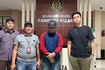 Buron kasus korupsi pembangunan RSUD Bangkinang ditangkap di Malang