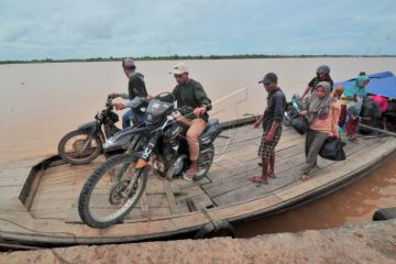 Transportasi Perahu Motor