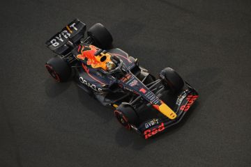 Setelan RB18 pas di Abu Dhabi, kata Verstappen setelah puncaki FP2