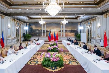 Xi Jinping sebut hubungan China-Filipina dari perspektif strategis