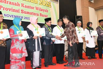 Madrasah Award 2022 Sumbar sukses digelar di Bukittinggi