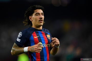 Barcelona dikabarkan tawarkan Hector Bellerin ke AS Roma