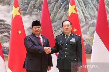 Menhan Prabowo bertemu Menhan China Wei Feghe di Xian