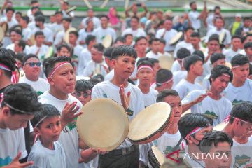 Rekor MURI penabuh Kompangan