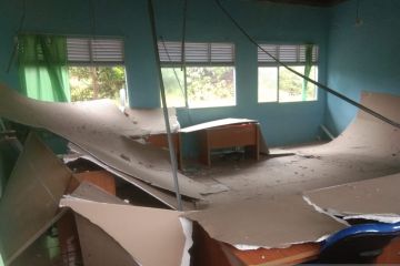 Angin kencang sapu sekolah dan lima rumah di Bintan-Kepri