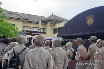Siang ini Kapolri ke Cianjur beri dukungan korban gempa