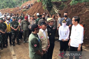 Presiden minta dahulukan evakuasi korban gempa Cianjur