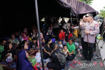 Kapolri menambah bantuan tenaga medis ke Cianjur