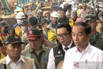 Presiden Jokowi meninjau langsung lokasi bencana gempa bumi Cianjur