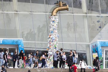 WWF serukan perjanjian global untuk akhiri polusi plastik