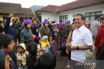 KKP kirim bantuan ikan hingga sembako ke korban gempa Cianjur