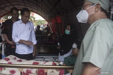 Jokowi ke Cianjur tinjau rekonstruksi dan penyaluran bantuan