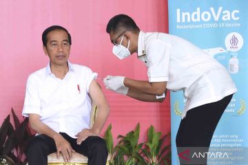 Presiden Jokowi ajak masyarakat untuk lakukan vaksinasi COVID-19 dosis penguat