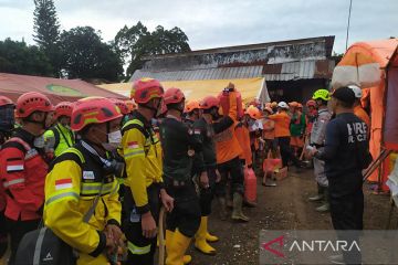 Tim SAR lanjutkan pencarian 14 orang yang hilang setelah gempa Cianjur