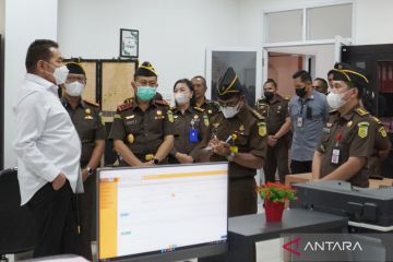 Jaksa Agung perintahkan Kejari Mataram tingkatkan pelayanan masyarakat