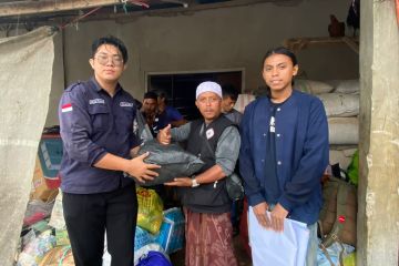 Mahasiswa UPJ Tangsel salurkan bantuan ke korban gempa Cianjur
