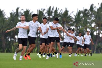 Pemain timnas sepak bola Indonesia menjalani pelatnas jelang Piala AFF 2022
