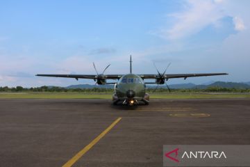 Pesawat CN-295 membantu cari helikopter Polri yang jatuh