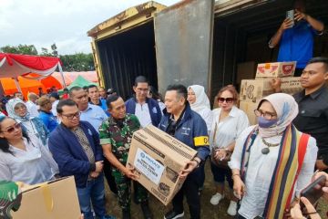 Peradi berikan ribuan paket bantuan bagi korban gempa Cianjur