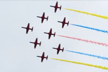 Angkatan Udara PLA pamerkan alutsista unggulan di Airshow China