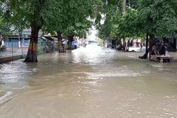 BPBD Kota Tangerang pastikan debit air banjir mulai surut