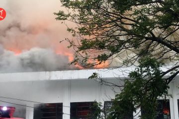 Gedung Bappelitbang Balai Kota Bandung terbakar