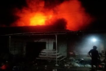 Pasar Tradisional inpres Masomba Palu terbakar