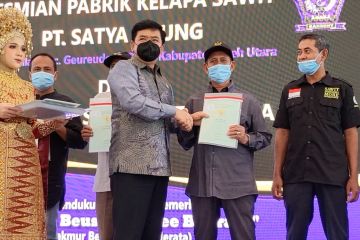 Menteri ATR bagikan 1.000 sertifikat plasma sawit ke warga Aceh Utara