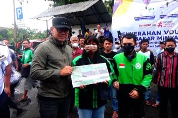 Pemkot Bogor salurkan bansos BBM ke pengojek daring dan sopir angkot