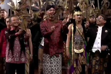 Peringatan hari wayang dunia di Solo, Ganjar mendalang lakon Panji