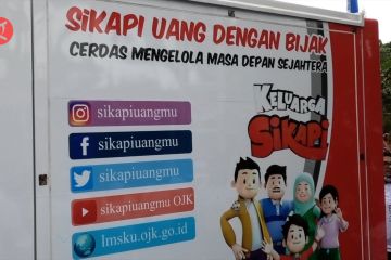 OJK Malang ajak masyarakat tingkatkan literasi keuangan