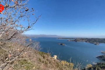 Semarak waduk terbesar di Beijing dengan warna-warni musim gugur