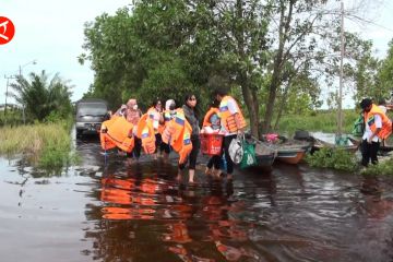 Tim Kesehatan sambangi warga terdampak banjir di Palangka Raya