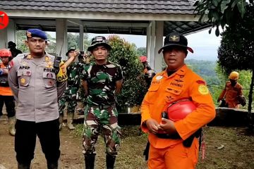 Tim SAR gabungan berencana geser lokasi pencarian korban di Cibeureum