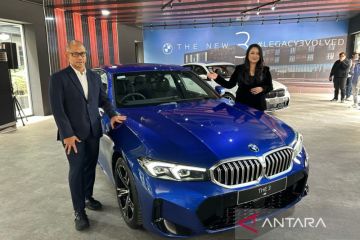 BMW luncurkan 320i M Sport dan 330i M Sport Pro