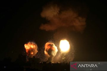 Serangan udara Israel menghantam Jalur Gaza