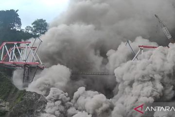 PVMBG: Luncuran awan panas Gunung Semeru capai 13 kilometer lebih