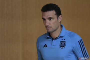 Pelatih timnas Argentina mengaku bangga bisa menghadapi Louis van Gaal