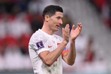 Lewandowski  enggan bahas pensiun setelah Polandia tersingkir