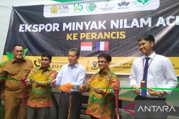 ARC USK ekspor tiga ton minyak nilam dan pala Aceh ke Perancis